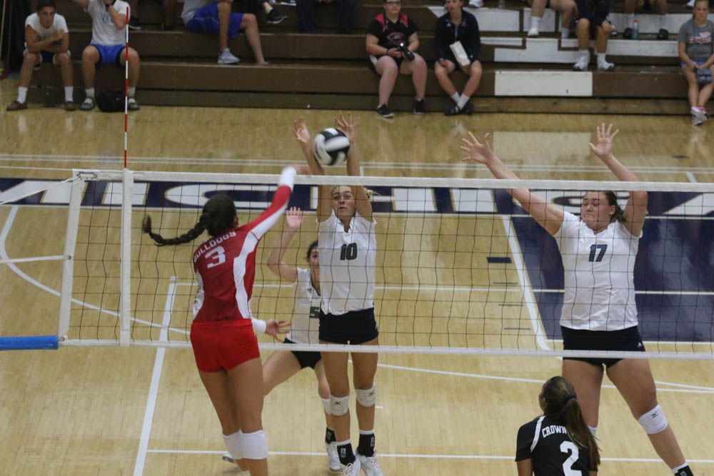 Gallery: Girls volleyball - Crown Point at Michigan City